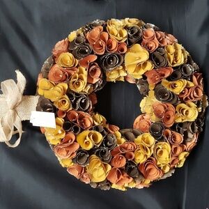 The Farmhouse Rachel Ashwell NWT Glittered Wood Curl Flowers Wreath